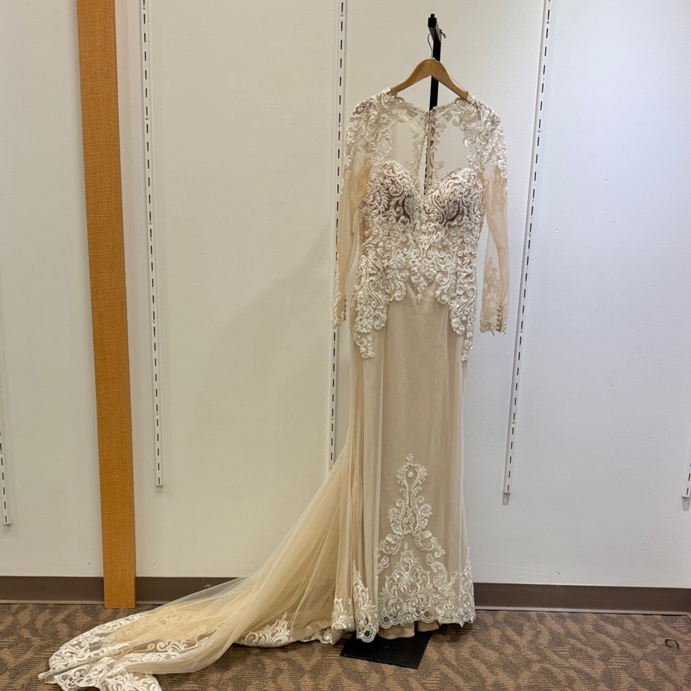 Madeline Gardner | Long Sleeve | Sheer Lace Wedding Dress | Size 12